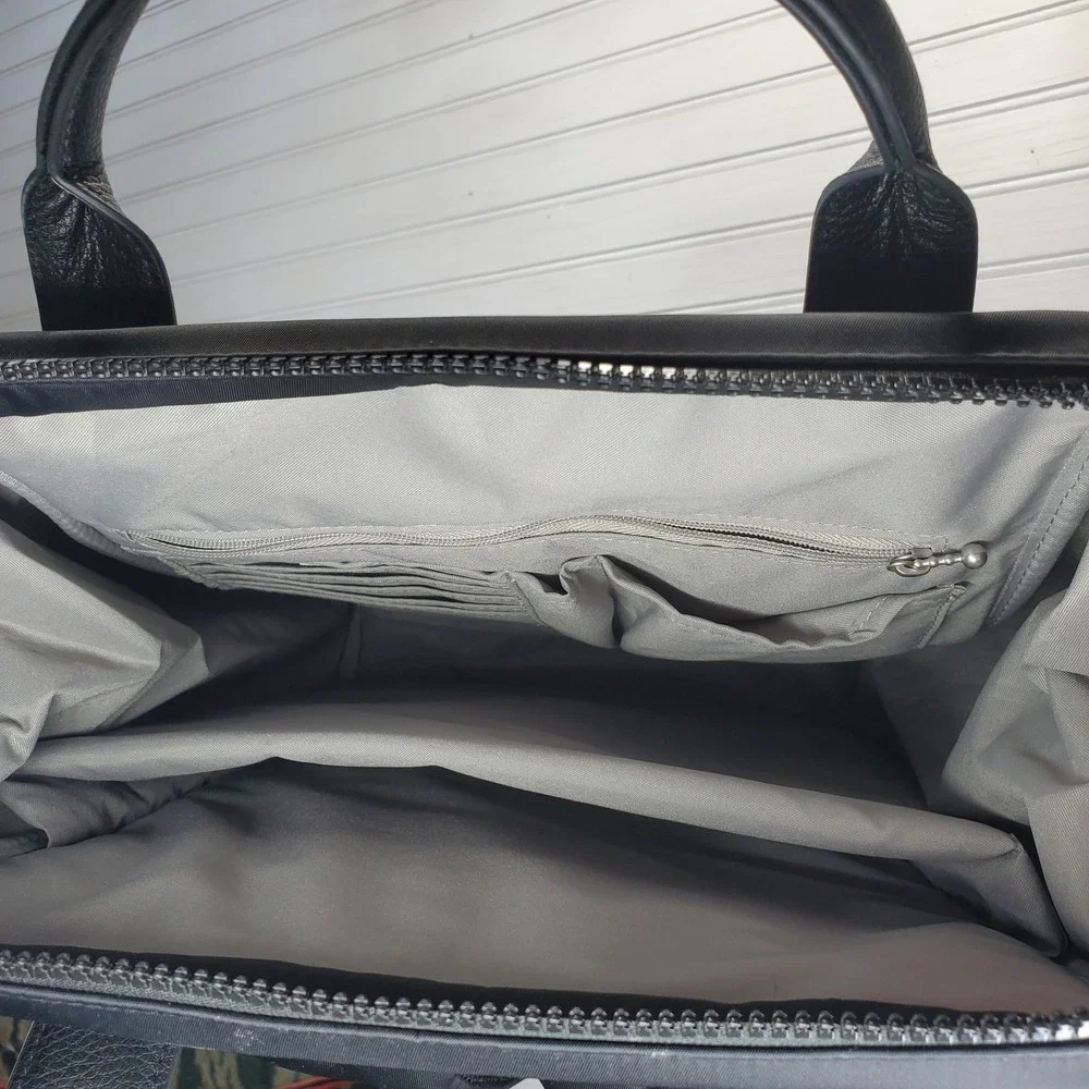Baggallini Soho Backpack Women's Laptop Backpack Travel Bag Black RFID Pockets‎
